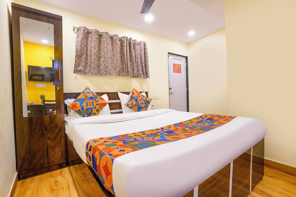 Via Metro Galaxy Inn - Mumbai - Slaapkamer