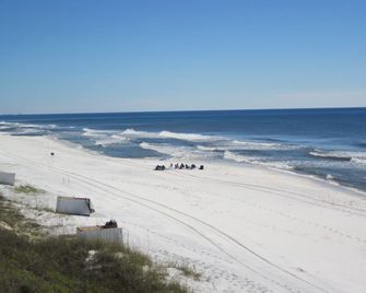 Our Beach Bungalow ~ between Alys & Rosemary Beach - Rosemary Beach - Beach