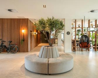 Leonardo Hotel San Sebastián - San Sebastian - Lobby