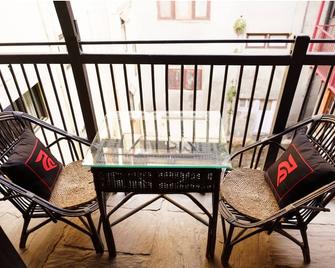 Hira Guest House - Patan - Balcón