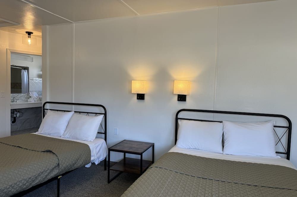 إيسترن سيرا موتور لودج - Independence - غرفة نوم