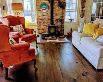 Gore Mountain View Home on 40 Acres - Olmstedville - Sala de estar