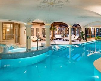 Hotel Spitaler - Frangarto - Pool