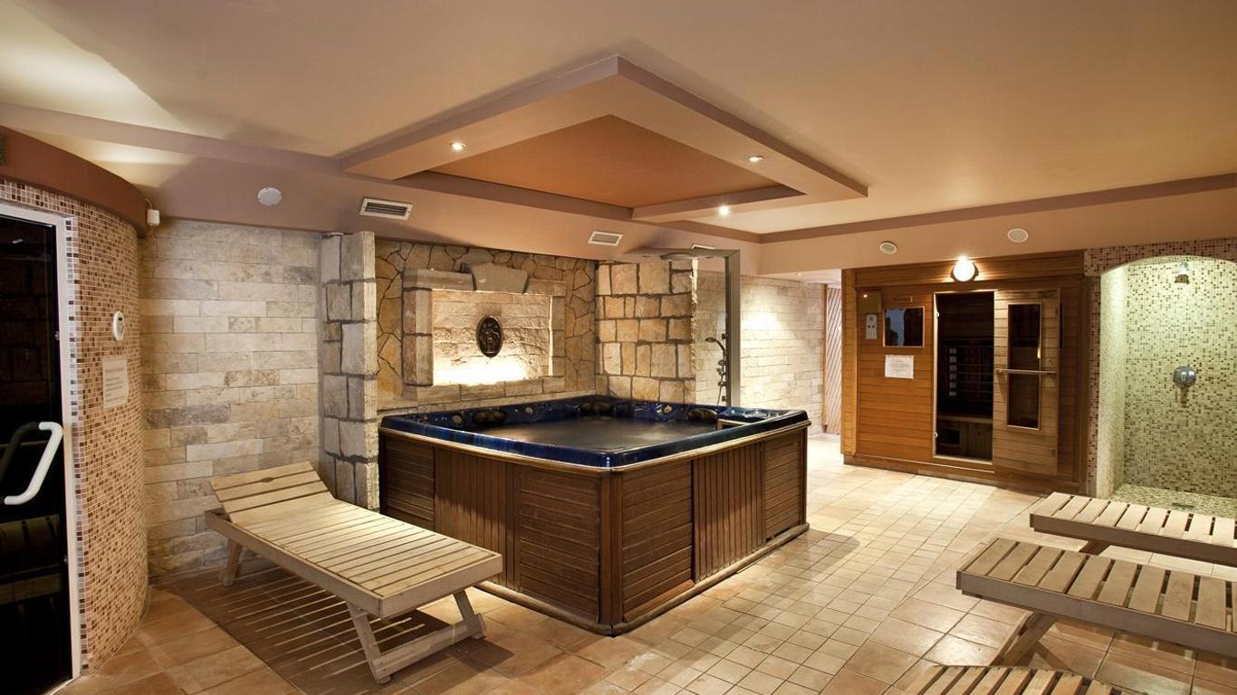 Hotel Makar Sport & Wellness