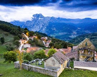 Duplex flat for two people. - Cillorigo de Liebana - Vista del exterior