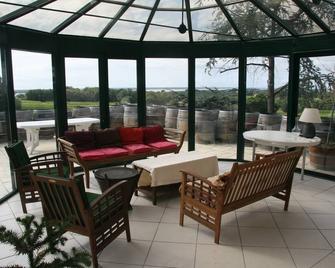 Bed and Breakfast Château Bellevue-Gazin - Plassac - Extérieur