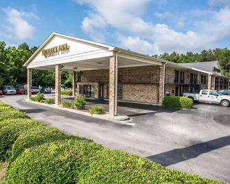 Quality Inn Manning I-95 - Manning - Building