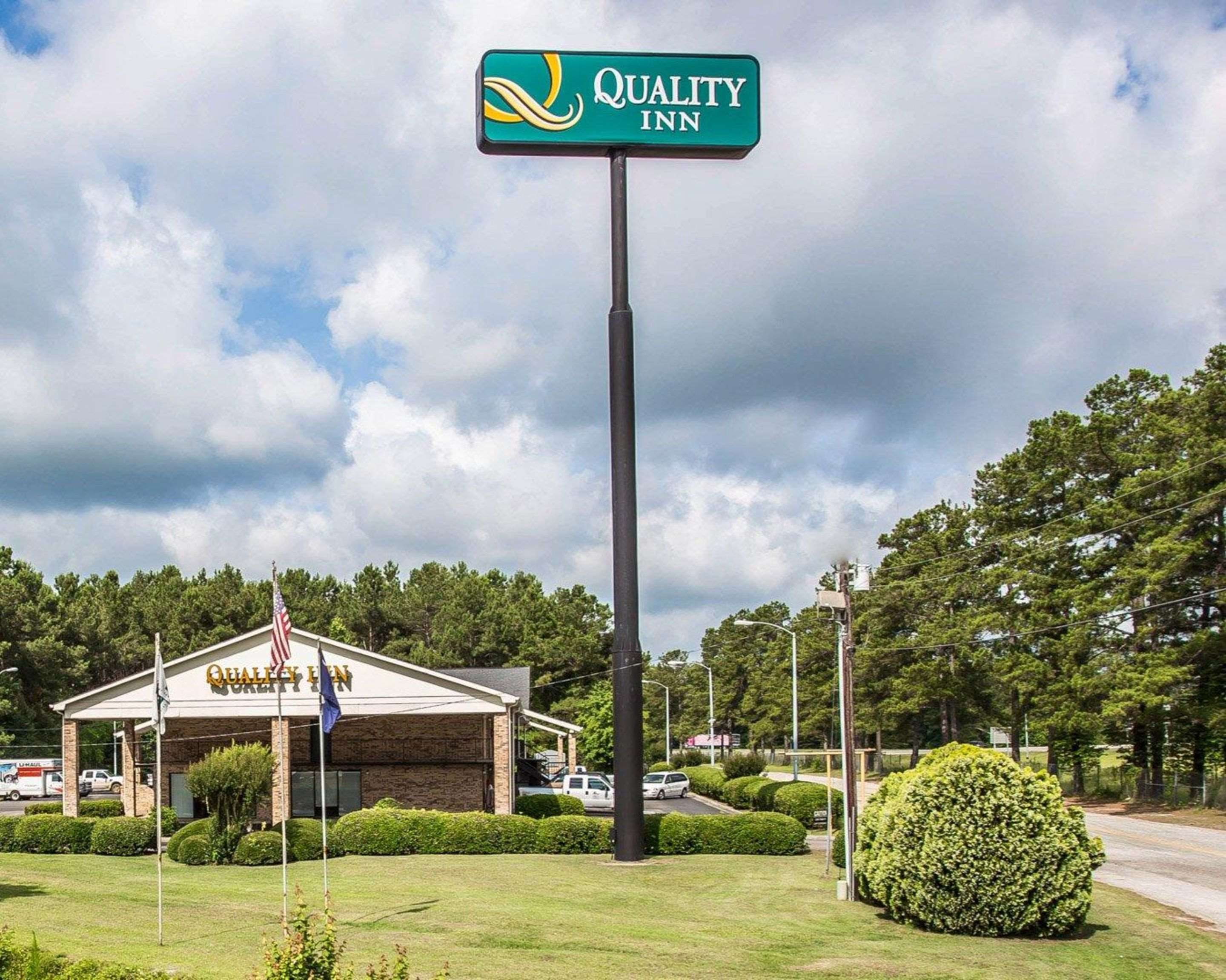 Quality Inn Manning I95 66 (̶8̶0̶). Manning Hotel Deals