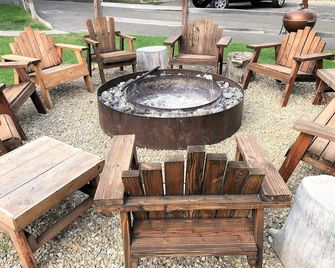 Alamo Motel - Los Alamos - Patio