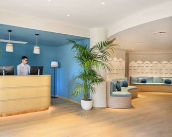 Voi Tanka Village - Villasimius - Receptionist