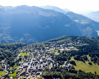Les Carroz Alpine Chalet - central - Arâches-la-Frasse - Extérieur