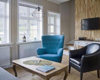 Lónsleira Apartments - Seydisfjordur - Wohnzimmer