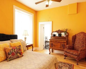St James Hotel - Cimarron