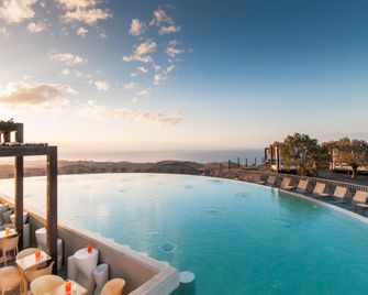 Villa in El Salobre with Heated Pool - San Bartolomé de Tirajana - Pool