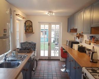 Cozy Place - Oxford - Kitchen