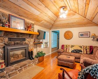 Beautiful Bear Paw Cabin - Confluence