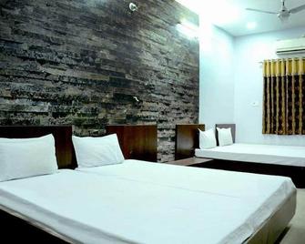 Hotel Kanha Ujjain - Udždžain - Ložnice