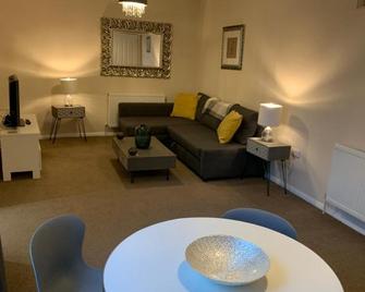 Market Hill Apartments - Royston - Living room