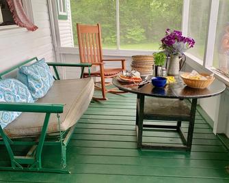 Sandy Beach Cottages in Northeast Kingdom, Vermont - Derby - Vista del exterior
