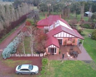 Pierrepoint Accommodation - Hamilton - Budova