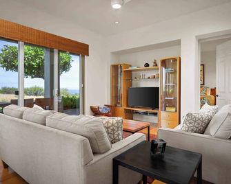 Kumulani F2 Two Bedroom - Kamuela - Salon
