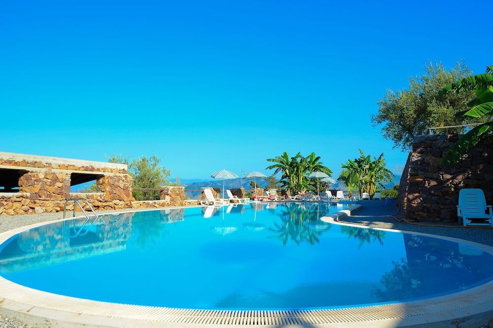 Santa Margherita Agriturismo - Gioiosa Marea - Piscine