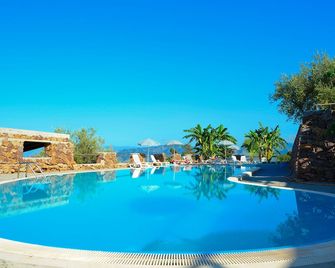 Santa Margherita Agriturismo - Gioiosa Marea - Piscine