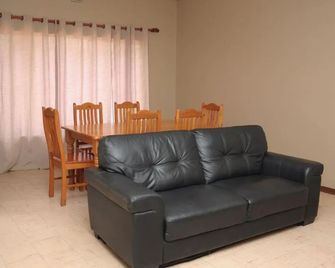 Casa Leitao Lodge - Phalaborwa - Living room