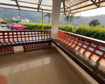 Meghamala Resorts - Idukki - Balcón