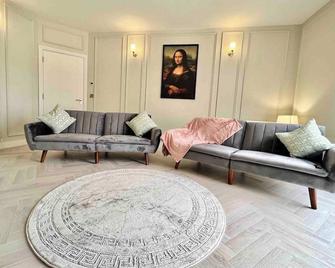 Gems in Ratoath - Ratoath - Sala de estar