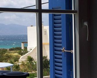 House Nearby The Sea - Naxos - Balcon