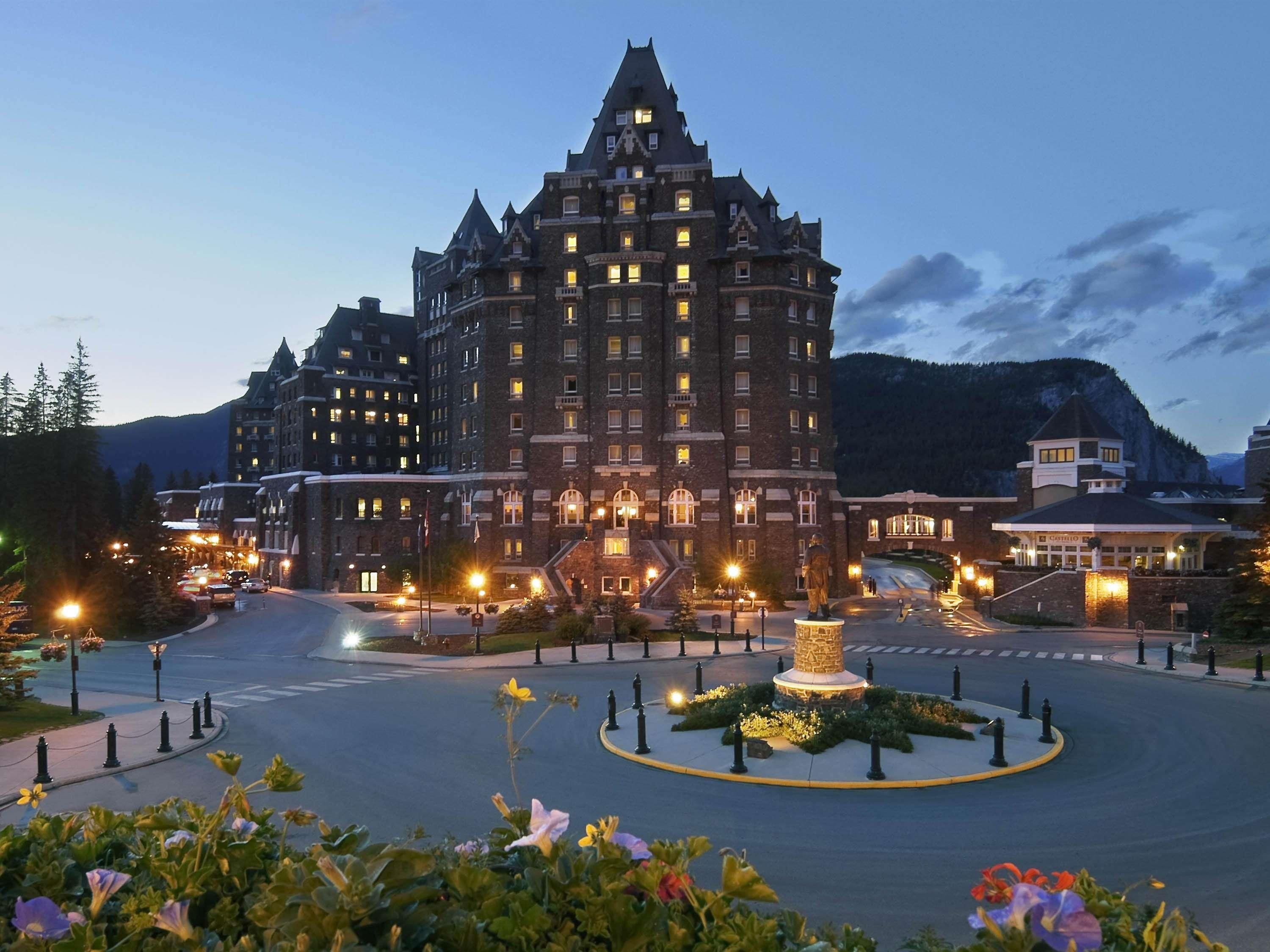 Fairmont Banff Springs - באנף - בניין