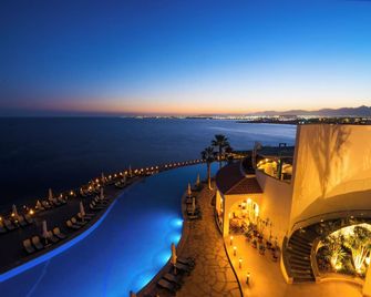 Reef Oasis Blue Bay Resort - Sharm el-Sheij