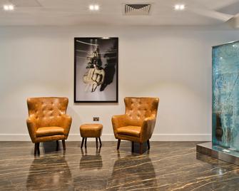 The Chronicle - London - Lobby