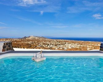 Carpe Diem Santorini - Pyrgos Kallistis - Zwembad