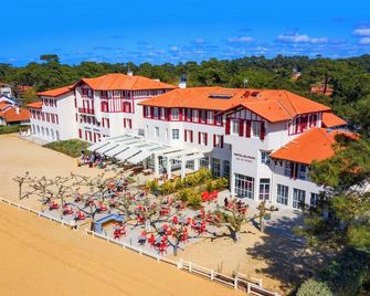 Hôtel du Parc & Spa - Soorts-Hossegor - Building