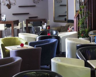 The Shamrock Hotel - טוומבה - טרקלין