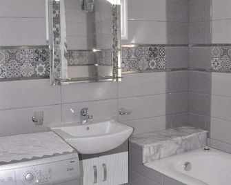 City Apartment sur le port de Mahdia Free Wifi - Mahdia - Badkamer