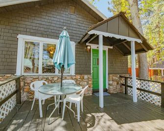 Black Forest Lodge - Big Bear Lake - Patio
