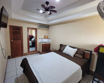 Casa Saer - Managua - Slaapkamer