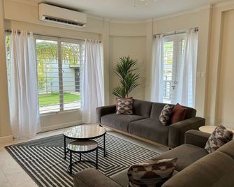 The Valverde Condo 101 - Port of Spain - Living room