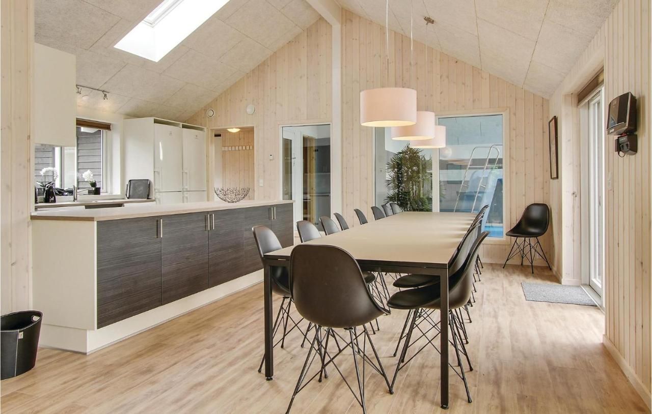 Seven-Bedroom Holiday Home Tranekær With A Room Hot Tub 03 – Tranekær