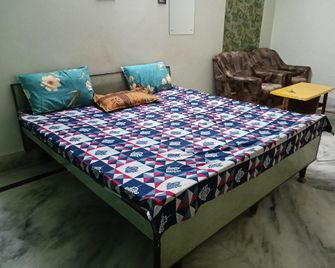 Srs Guest House - Bhubaneswar - Bedroom