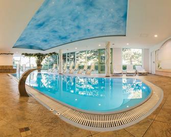 Sporthotel St. Michael - Malles Venosta - Piscine