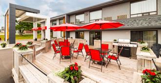 Comfort Inn - Charlottetown - Patio