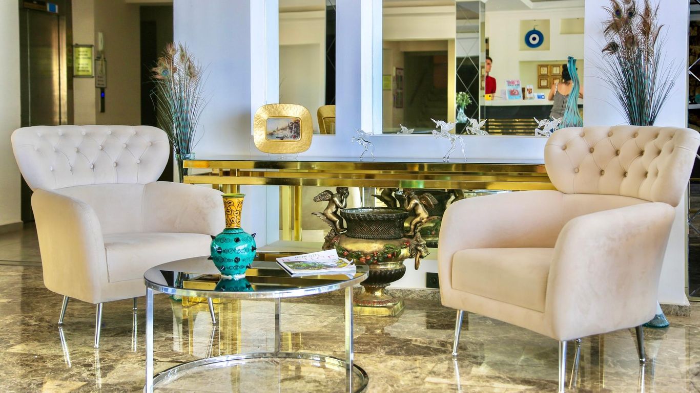 Sertil Deluxe Tropical Suites