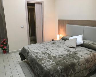 La Piazza - Gragnano - Bedroom