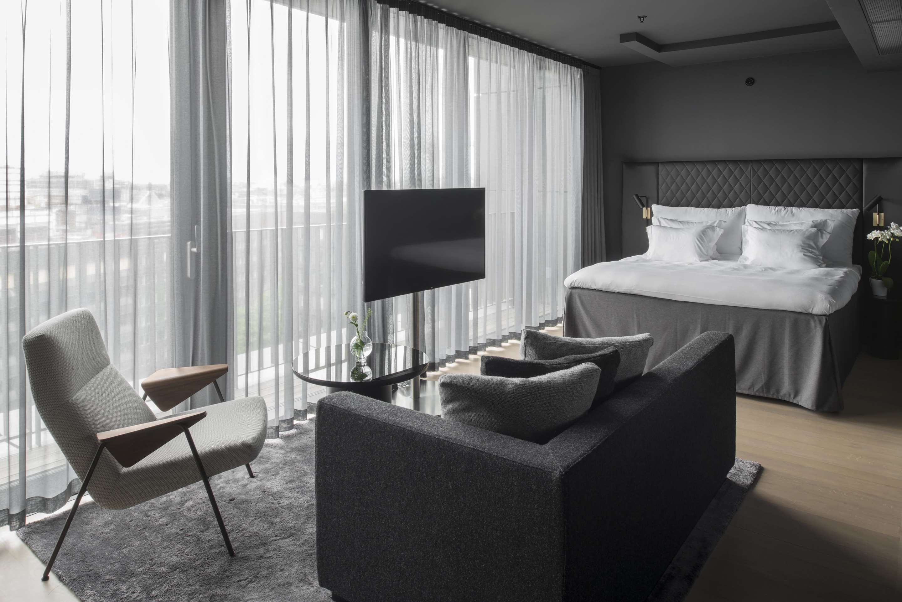 Bedroom view of At Six