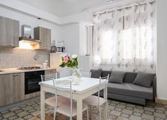 Il Tarì Apartment - Palermo - Sala de estar