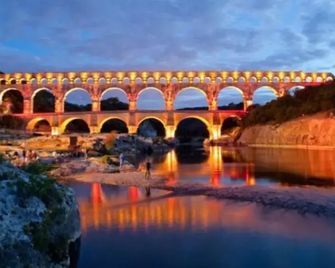 Elle & Lui en Jacuzzi - Bernis